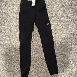 Figs skinny leg scrub legging